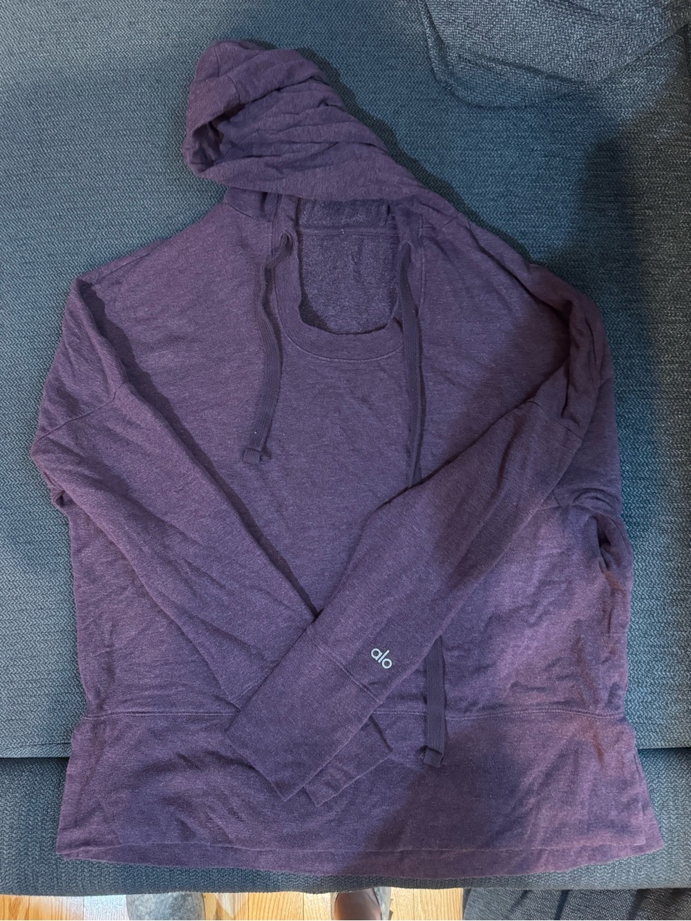 ALO Yoga Plum Lightweight Hooded Pullover